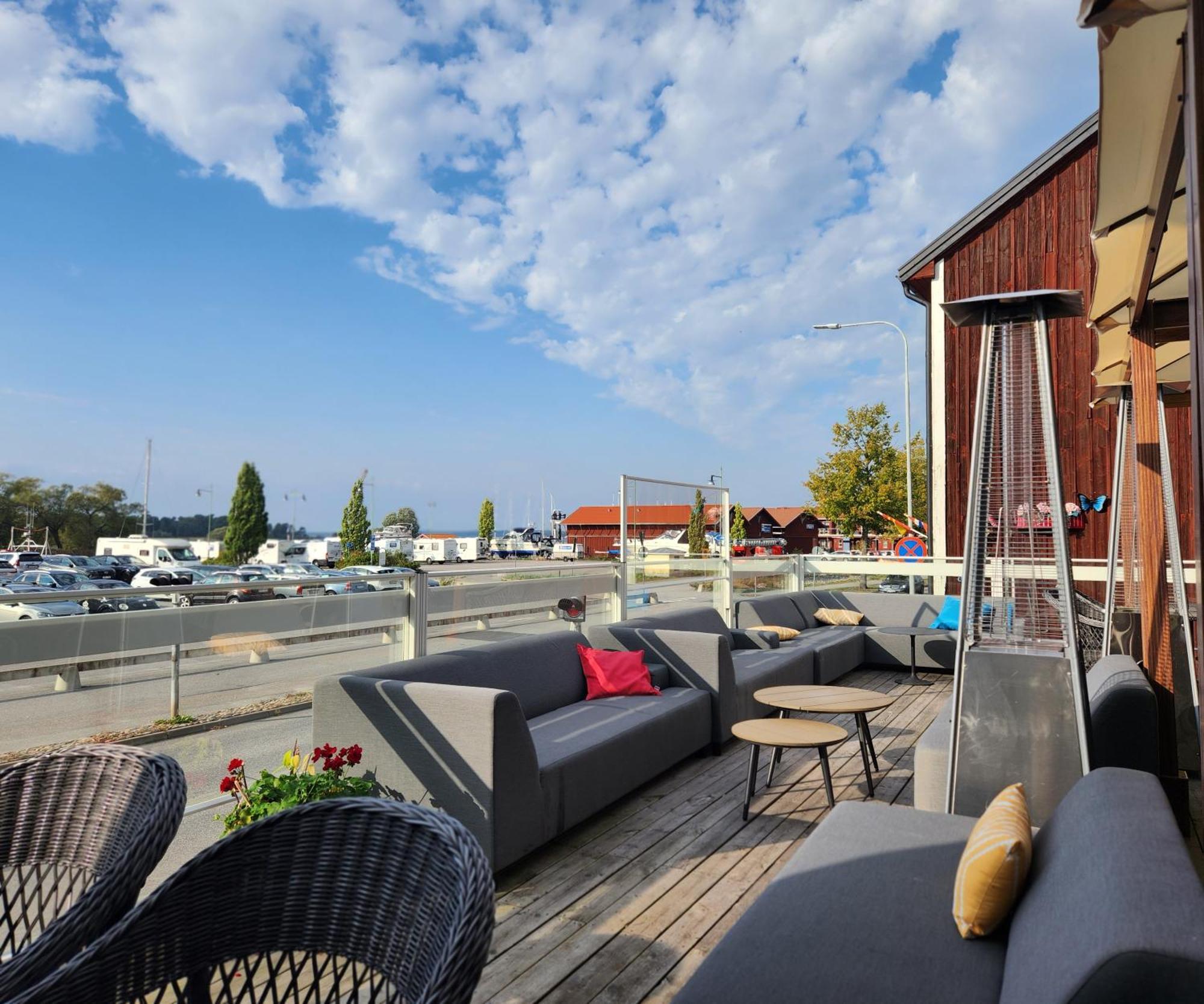 Hotelli Vaenerport Lakefront Hotell