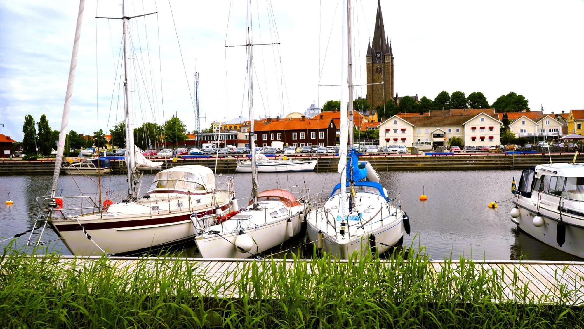 Hotelli Vaenerport Lakefront Hotell Mariestad