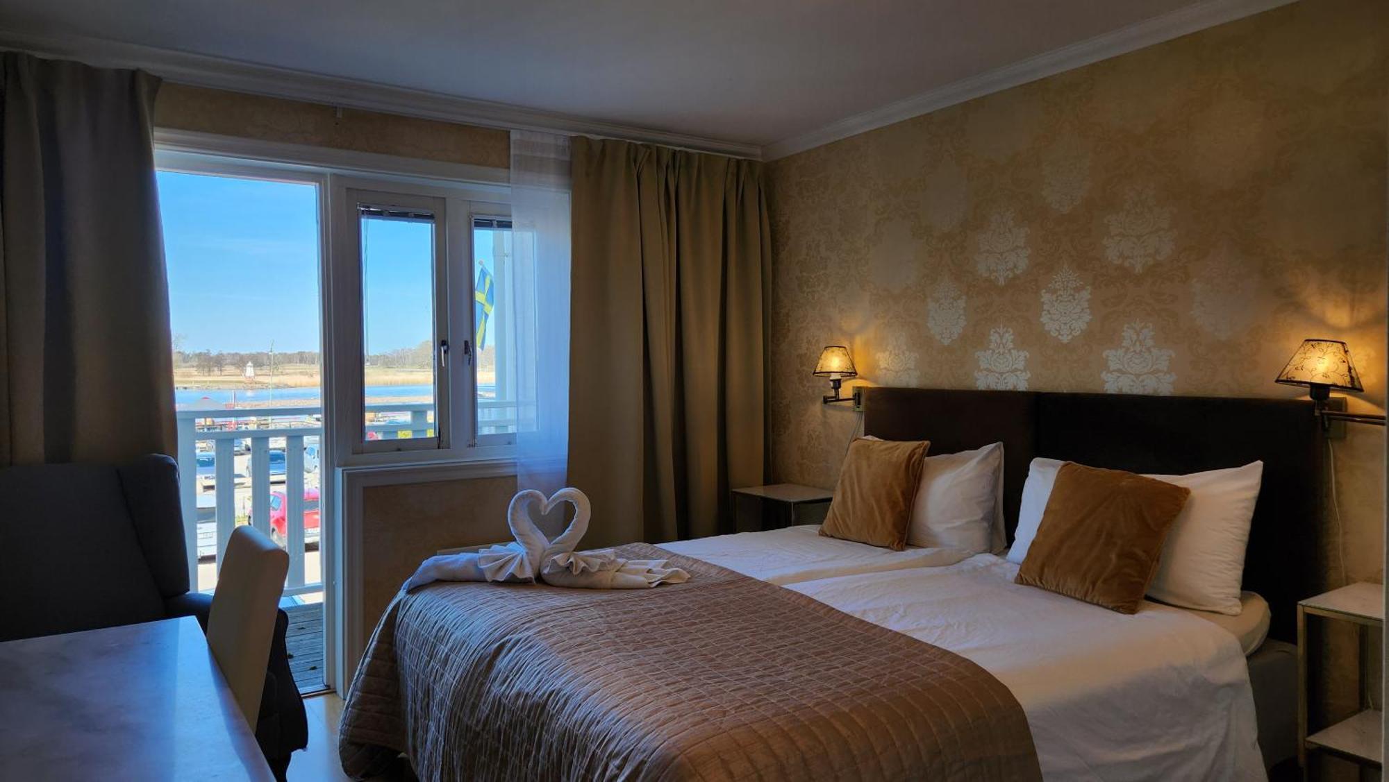 Hotelli Vaenerport Lakefront Hotell 3*