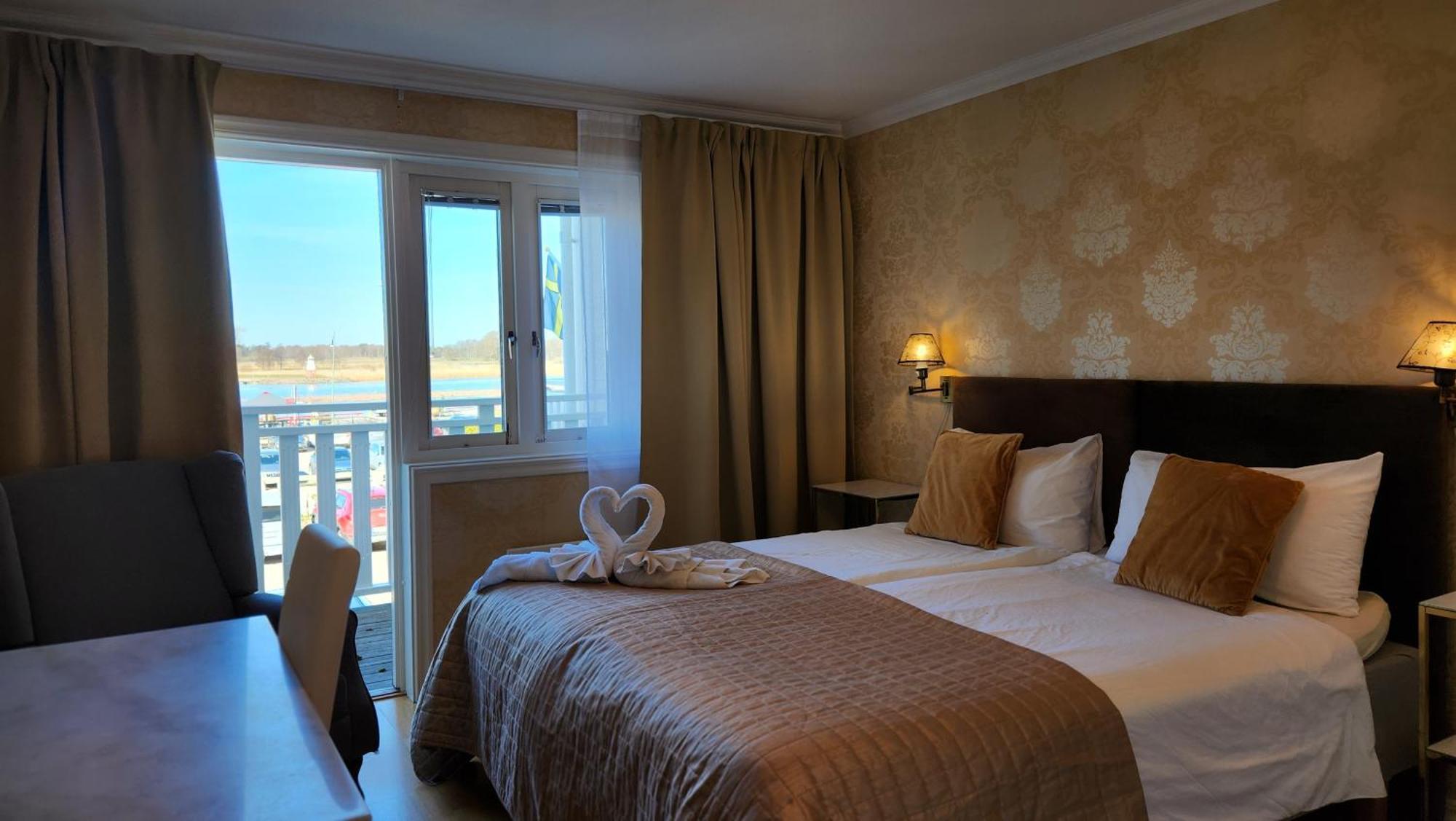 Hotel Vaenerport Lakefront 3*