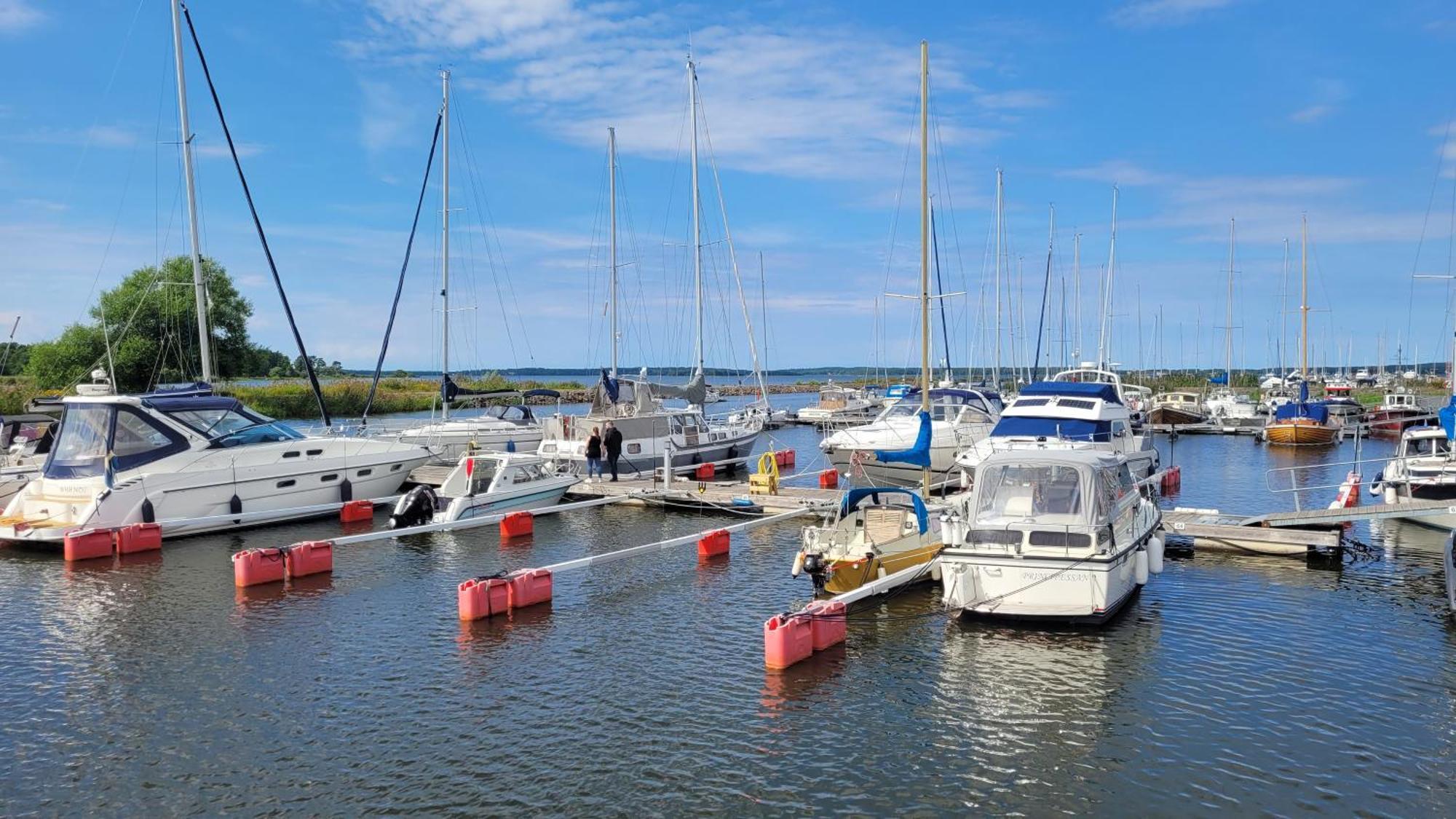 Hotel Vaenerport Lakefront 3*