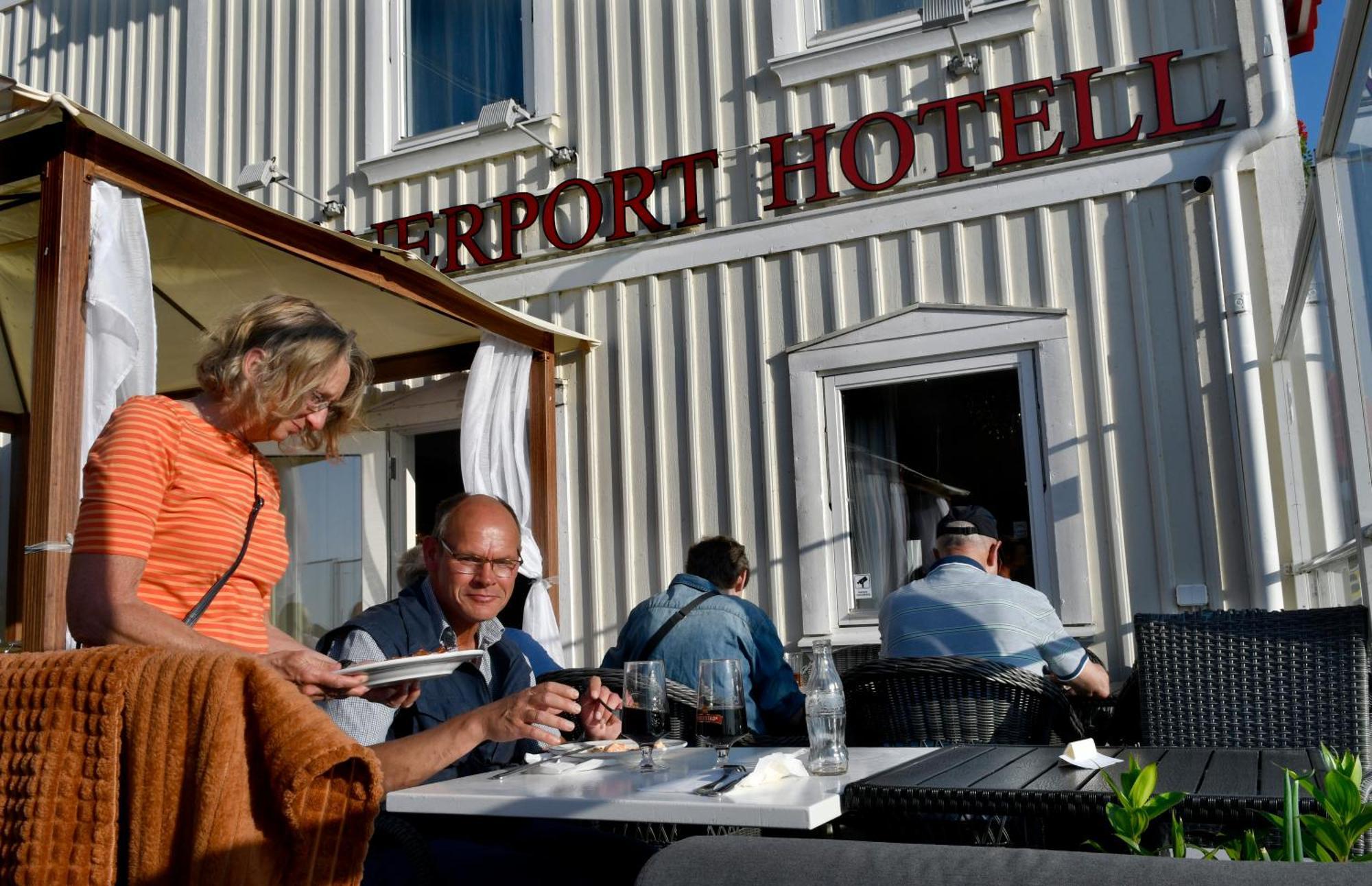 Hotel Vaenerport Lakefront 3*